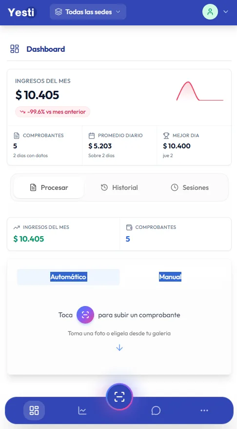 App de Yesti en el celular con los ingresos del mes y los comprobantes registrados